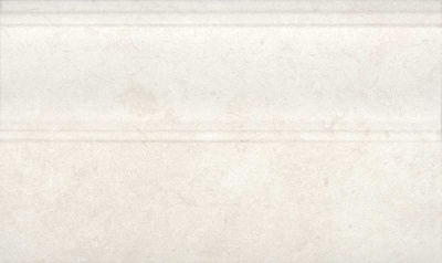 Плинтус Лаурито матовый 25x15x1,5