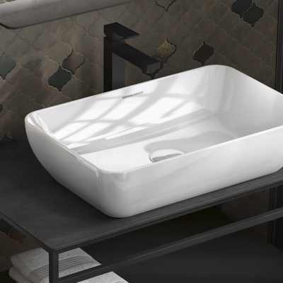 Смеситель для раковины FUTURA однорычажный высокий без донного клапана 3/8, матовый черный